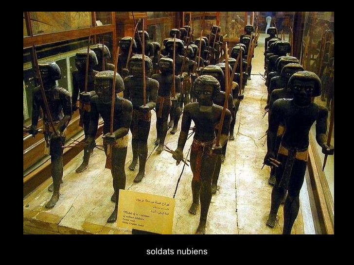 musee-du-caire-2-t-17-728 soldat nubien