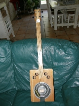 My first Box guitar  Mini_15111607144320719613756462
