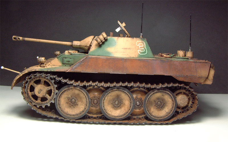 [HobbyBoss] German VK1602 Leopard - 1/35e  1511230630104769013773057