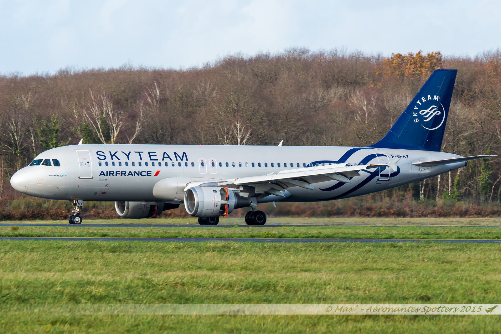 [F-GFKS & F-GFKY] A320 Air France Skyteam c/s - Page 3 15122310414020914313851067