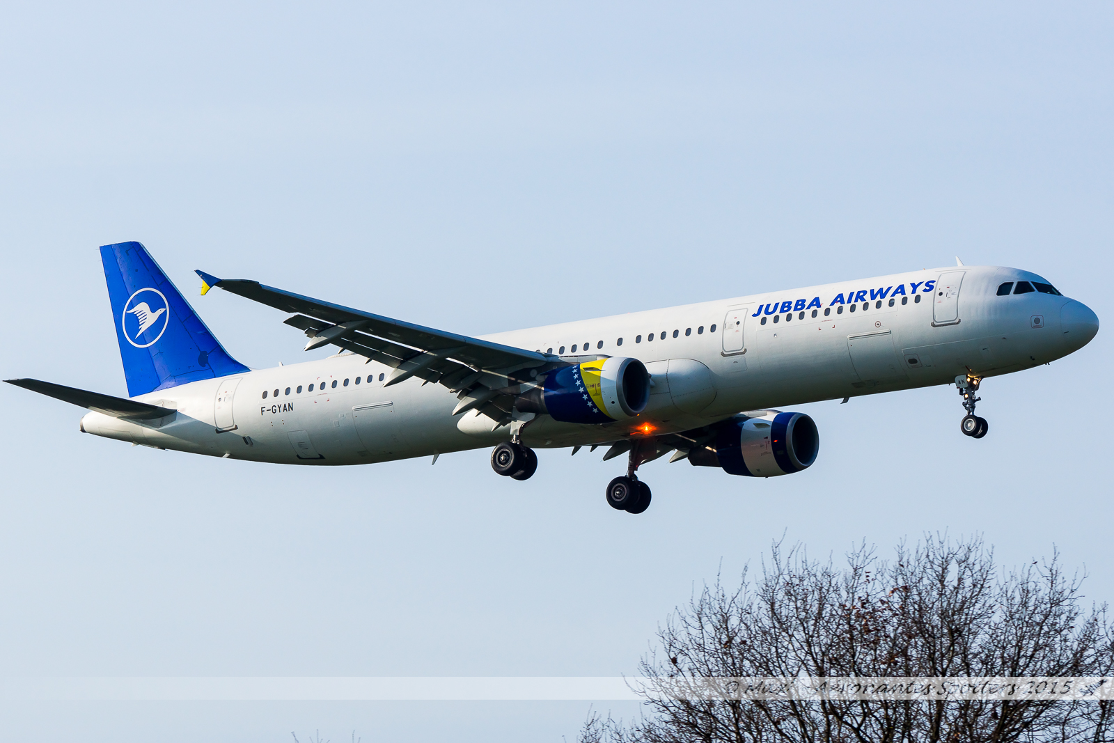 [26/12/2015] Airbus A321-100 (F-GYAN) Jubba Airways 15122610142720914313855902