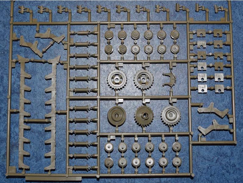 CHURCHILL AVRE with Snake Launcher ÷ AFV Club AF35259 ÷ 1/35 1601090132515585013882998