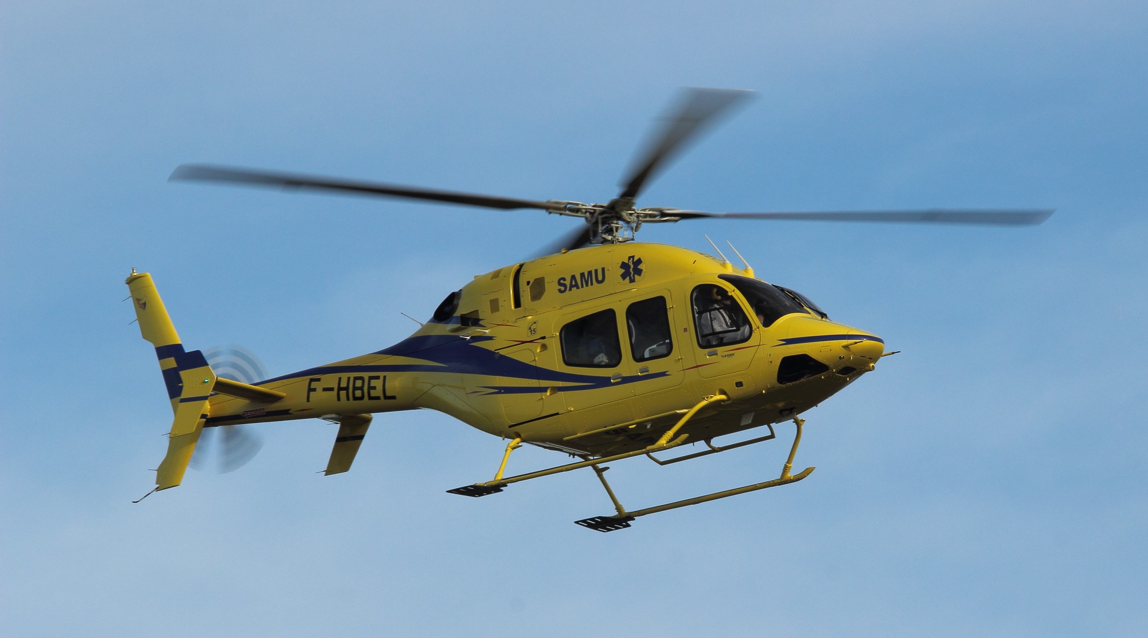 [20/12/2015] Bell429 (F-HBEL) Inaer helicopter: Un p'tit nouveau au SAMU44 !!! 16012507464419033613924669
