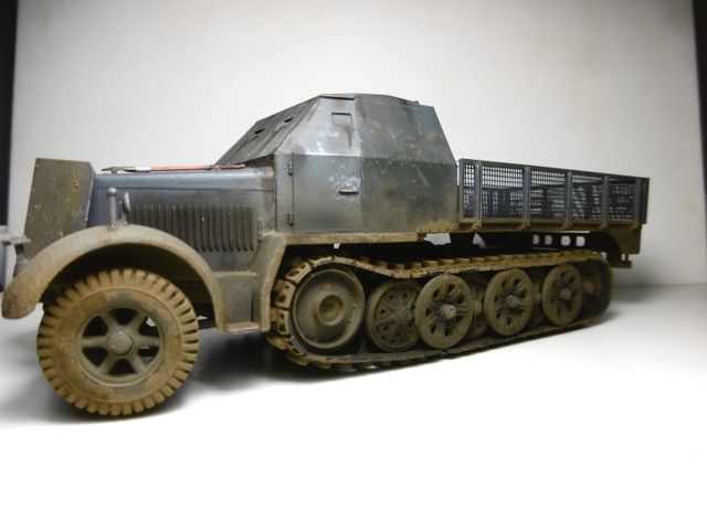 SD.KFZ. 8ton Flak 3.7cm Semi-chenillé 1/35 [ Tamiya ] 16022009142421038613988940