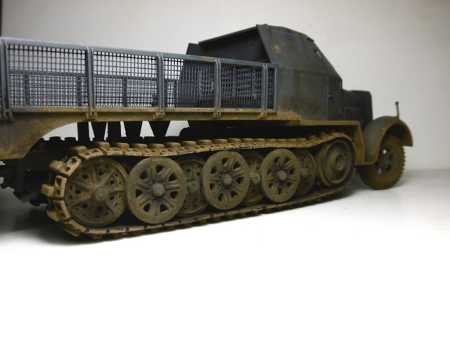 SD.KFZ. 8ton Flak 3.7cm Semi-chenillé 1/35 [ Tamiya ] 16022009143721038613988942