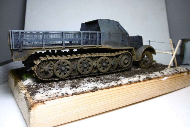 SD.KFZ. 8ton Flak 3.7cm Semi-chenillé 1/35 [ Tamiya ] - Page 2 16022109120021038613991644