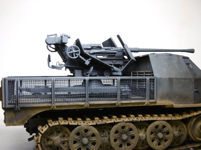 SD.KFZ. 8ton Flak 3.7cm Semi-chenillé 1/35 [ Tamiya ] 16022310153121038613997773