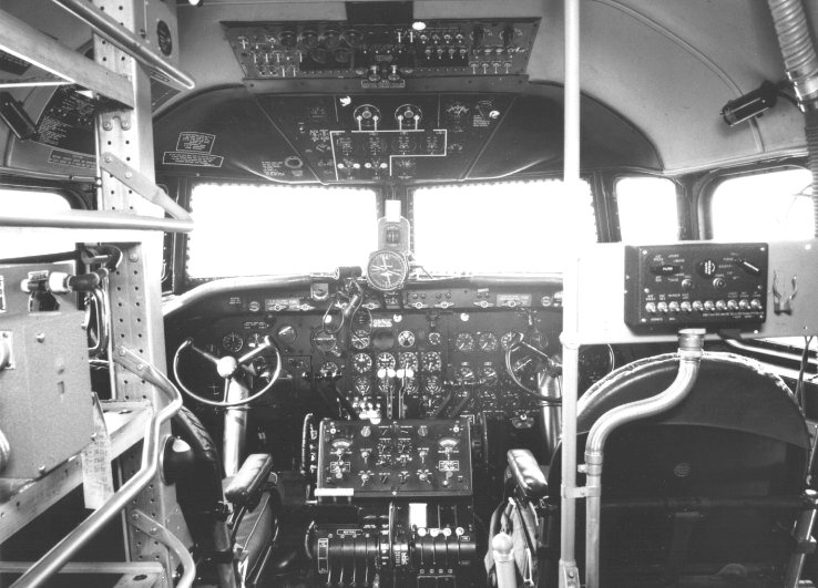 DC 4 cockpit