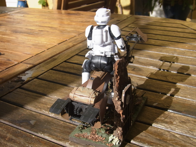 Scout Trooper et Speeder Bike - Bandaï 1/48 1604250140249736114178077