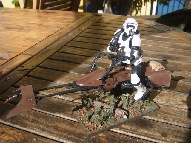 Scout Trooper et Speeder Bike - Bandaï 1/48 1604250140309736114178078