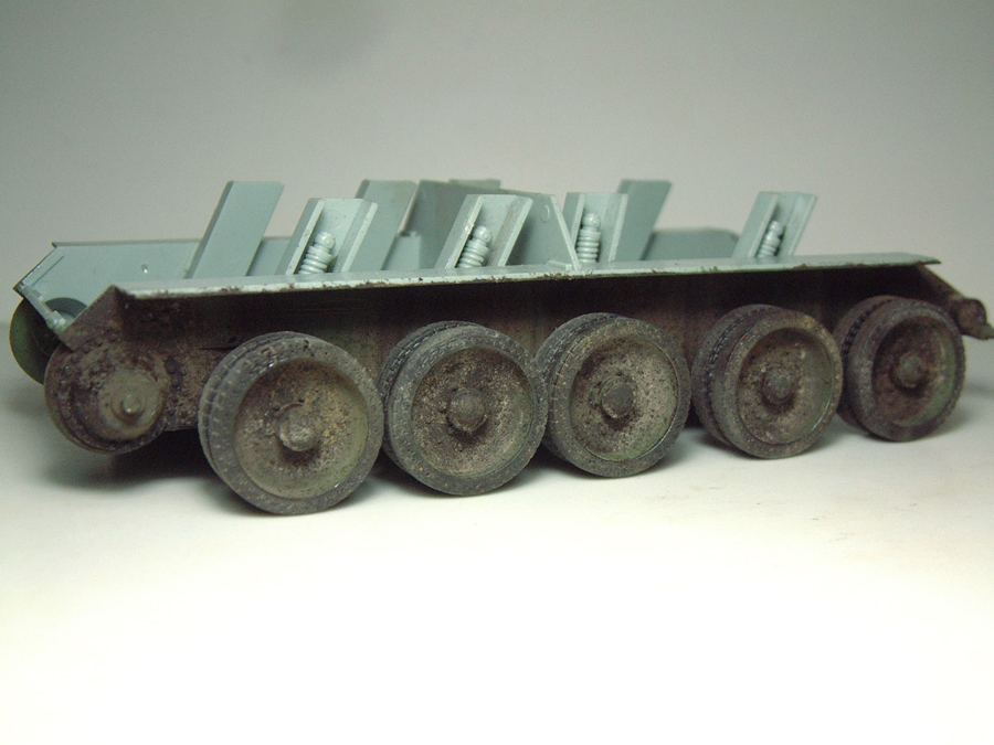 T-34/85 "Berlin 1945" [Academy] 1/35e 1605200900024769014242208