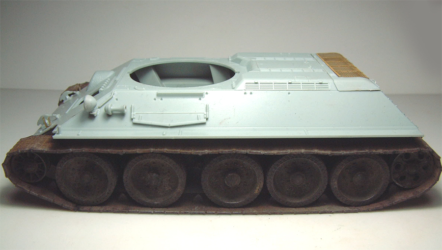 T-34/85 "Berlin 1945" [Academy] 1/35e 1605241159454769014251174
