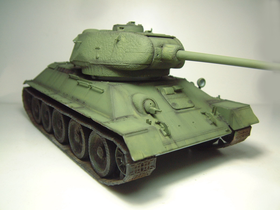 T-34/85 "Berlin 1945" [Academy] 1/35e - Page 2 1605270714244769014262075