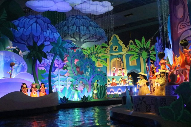008 - It's a Small World 030