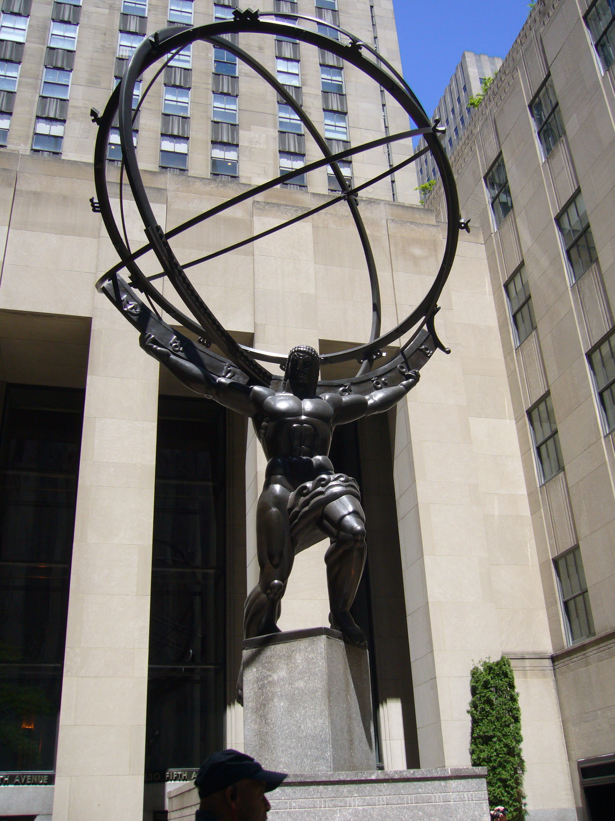 Sculpture Rockfeller center