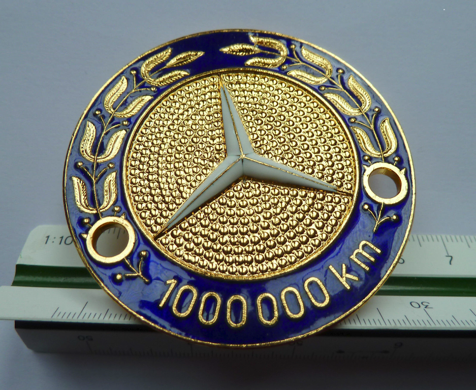 Logos / Badges de calandre pour Mercedes ayant un important kilometrage 16082205160612480114445321