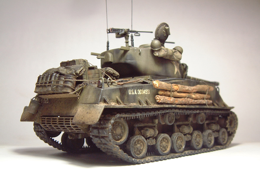 M4A3E8 Sherman "Fury" - 1/35e - [Italeri] 1610300326394769014594048