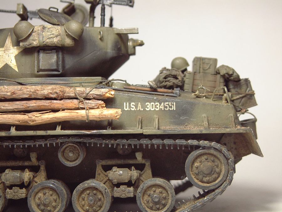 M4A3E8 Sherman "Fury" - 1/35e - [Italeri] 1610300327584769014594063