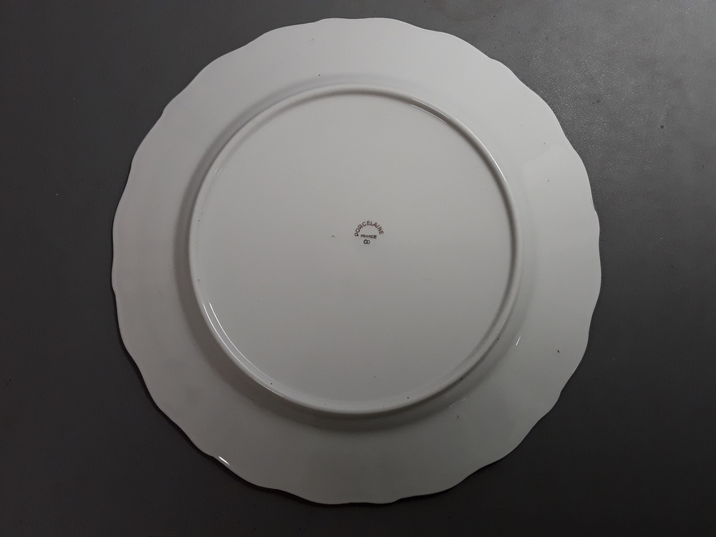Lot 11 assiettes plates en porcelaine de France avec liseré doré french antique eBay