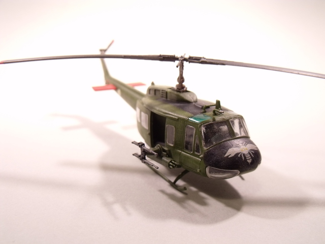 [Revell] Bell UH-1H Gunship 1/100 16112003231412553914647903