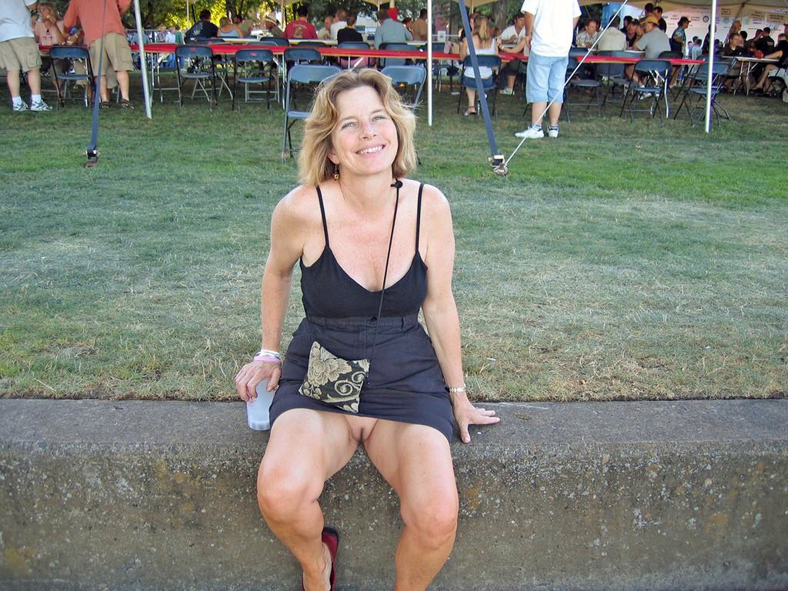 Wife flashes in public