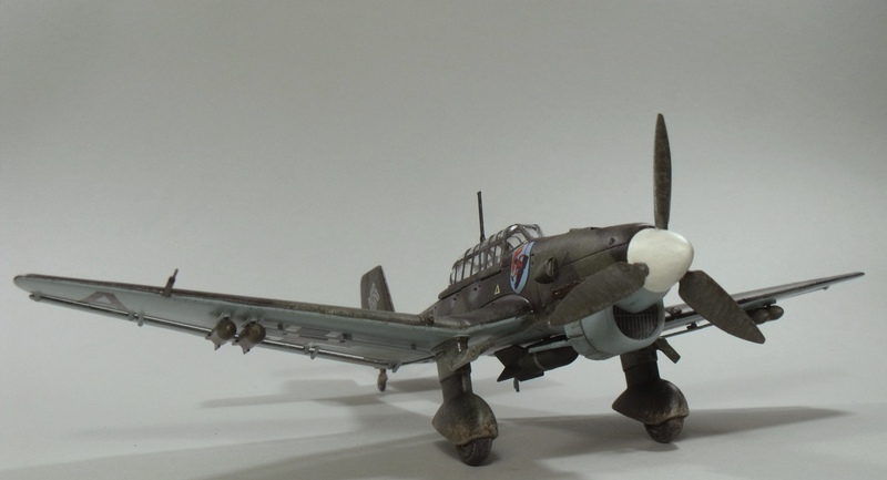[Zvezda] Junkers Ju-87 Stuka 17011403510212553914771383