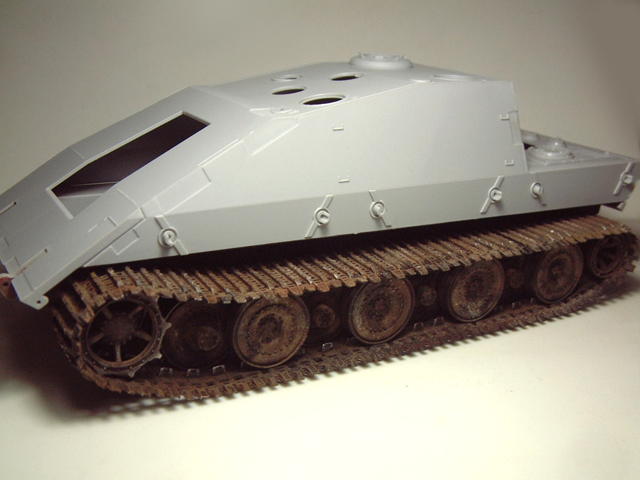 Jagdpanzer E-100 -1/35e [Trumpeter] 1701300705514769014814308