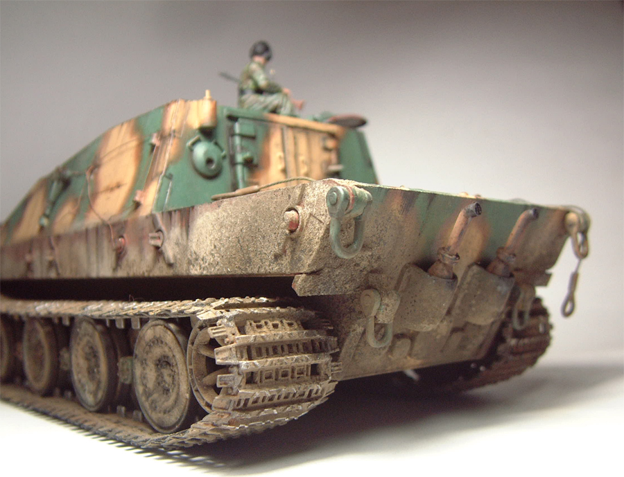 Jagdpanzer E-100 -1/35e [Trumpeter] 1702091237594769014834756